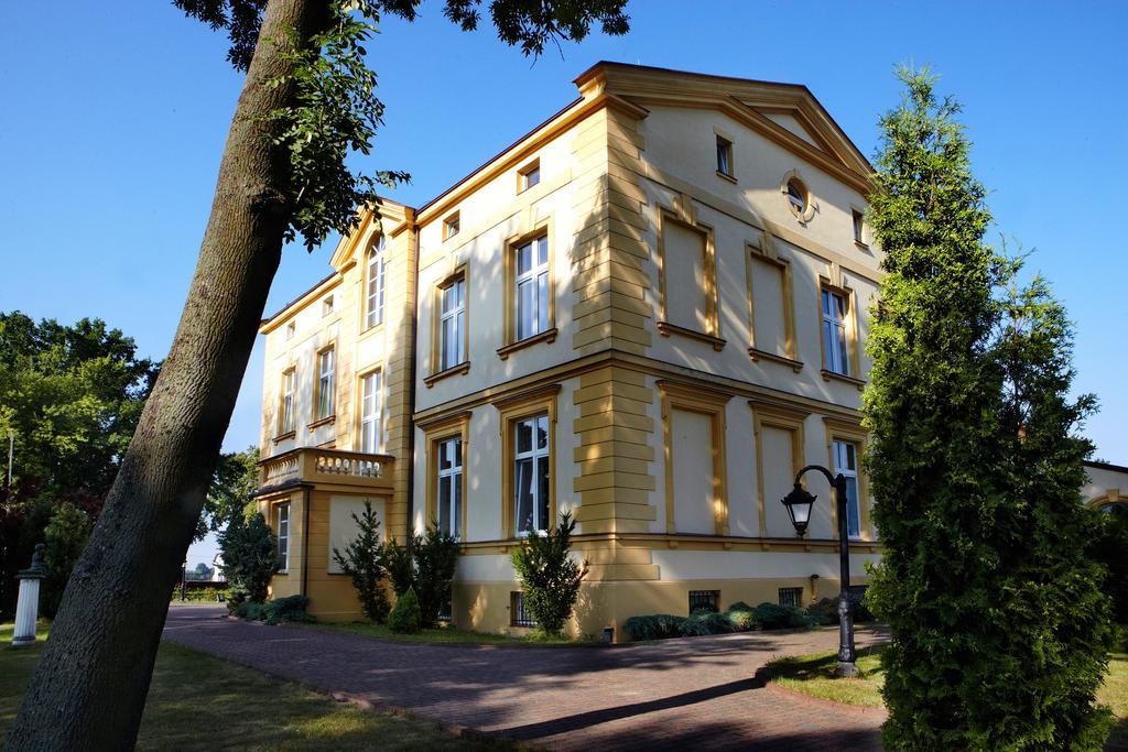 Palac Piorunow & Spa Hotel Kwiatkowice Exterior photo