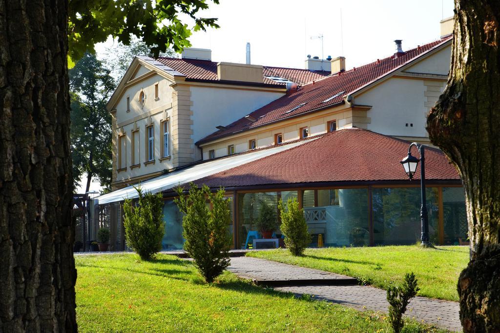 Palac Piorunow & Spa Hotel Kwiatkowice Exterior photo