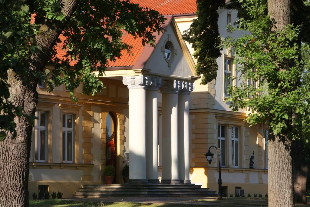 Palac Piorunow & Spa Hotel Kwiatkowice Exterior photo