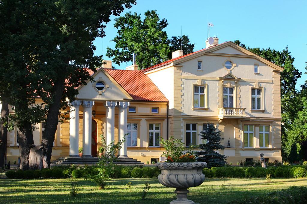 Palac Piorunow & Spa Hotel Kwiatkowice Exterior photo