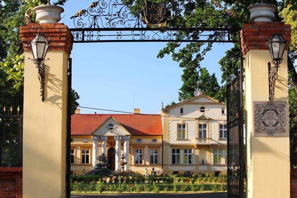 Palac Piorunow & Spa Hotel Kwiatkowice Exterior photo